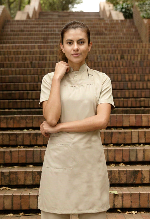 Delantal Peto Antifluido Beige | Uniforme Cocina