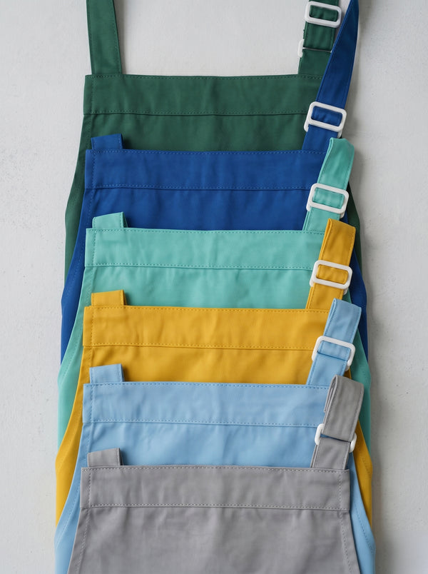 PROMO PAGA 2 LLEVA 3 DELANTAL COLORES TIPO PETO ANTIFLUIDO