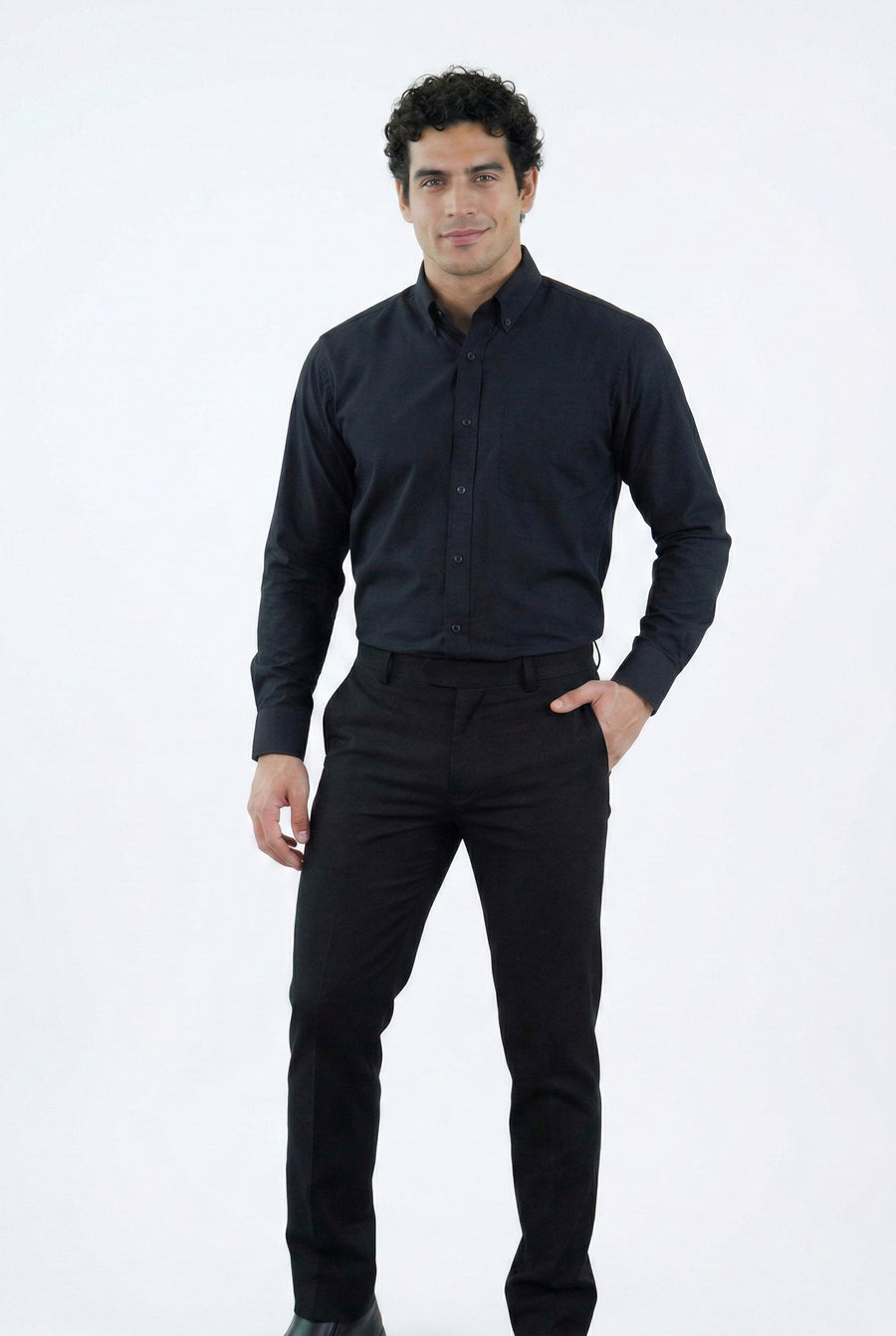 Camisa Formal Manga Larga Negra y Pantalón Negro Hombre | Uniforme Profesional