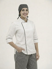 Combo Chef Chaqueta Blanca, Pantalón de Rayas y Cofia de Rayas Mujer | Uniforme Profesional