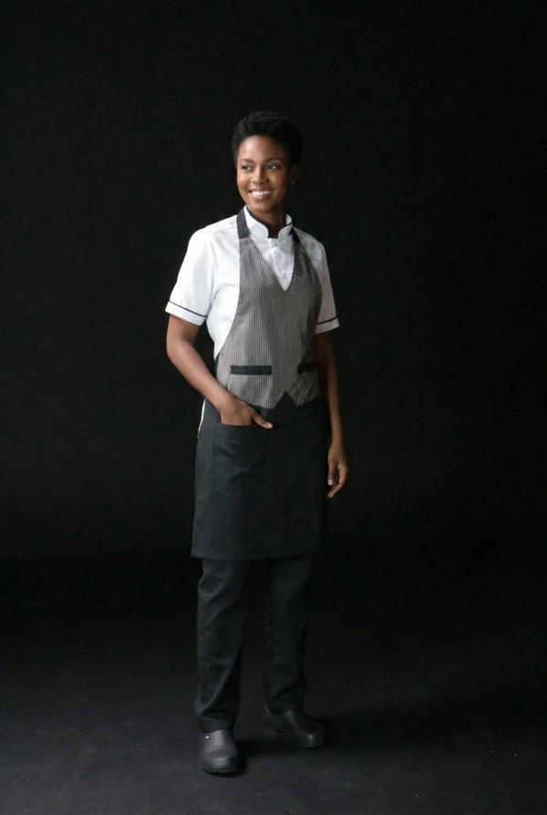 Combo Camisa Antifluido Blanca, Pantalón Antifluido Negro y Delantal Antifluido tipo Chaleco Mujer | Uniforme Profesional