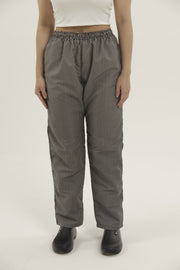 Combo Chef Chaqueta Blanca, Pantalón de Rayas, Delantal de Rayas y Cofia de Rayas Mujer | Uniforme Profesional
